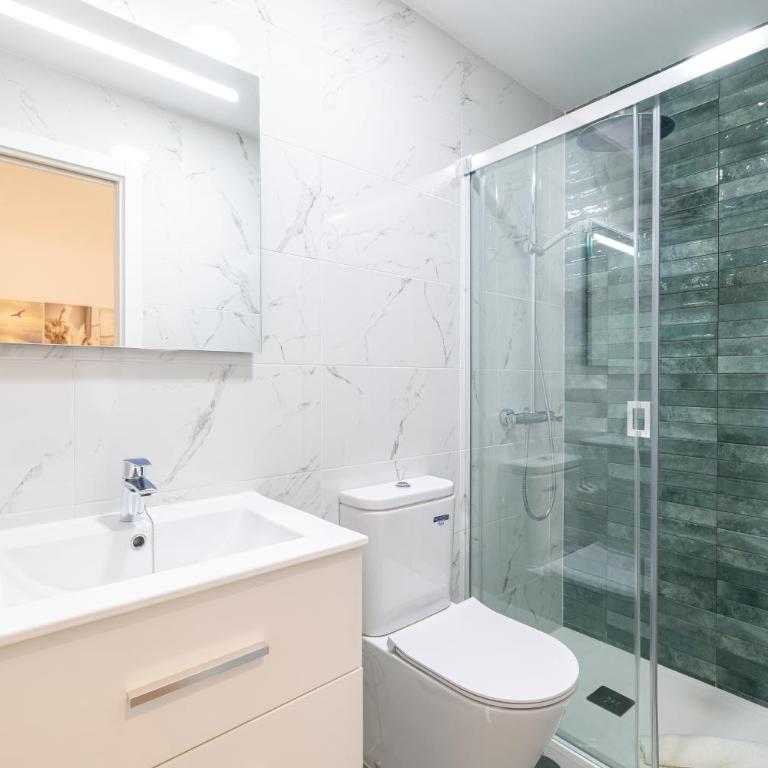 Cosy studio near AVE station - Apartamento - 15