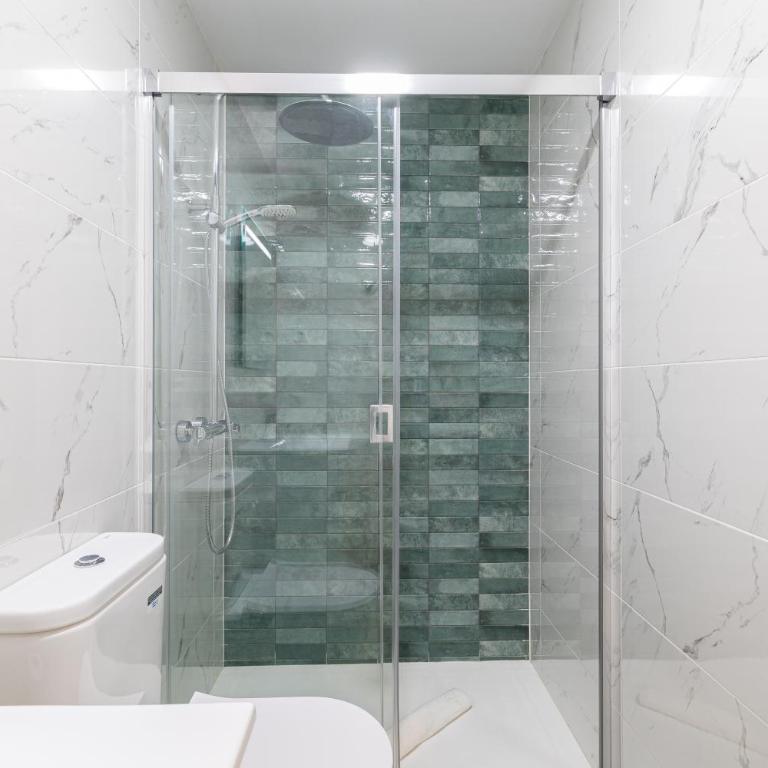 Cosy studio near AVE station - Apartamento - 16