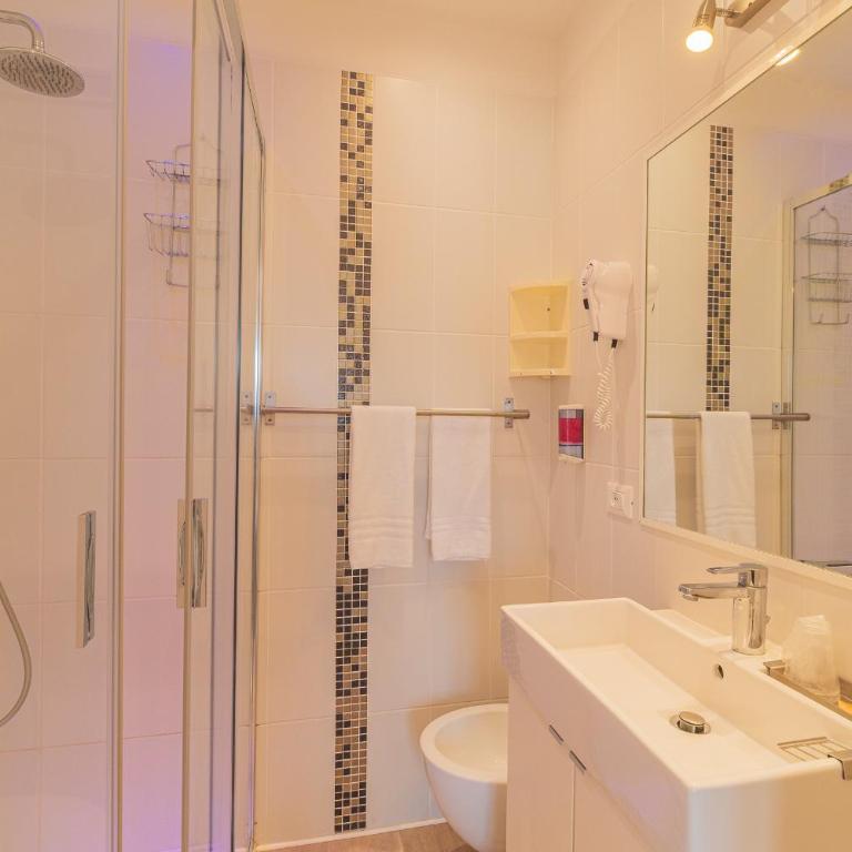 Hotel Speranza - Camera Comfort Familiare - 8