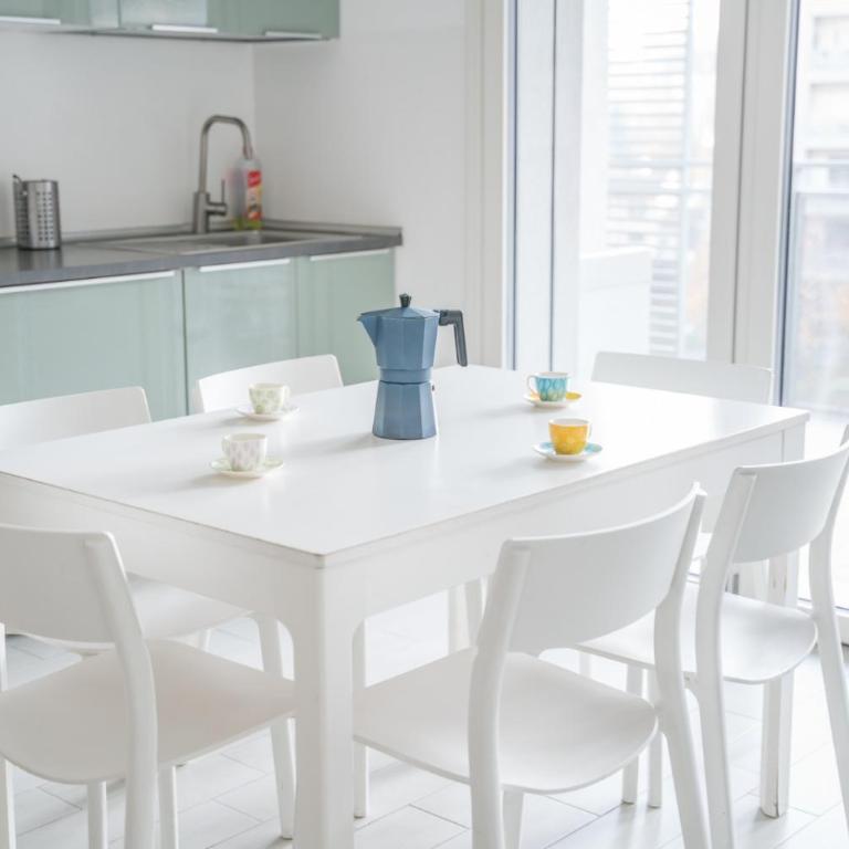 Apartment 3BR with large terrace - 800m from San Leonardo M1 - Appartamento con 3 Camere da Letto e con Balcone - 17