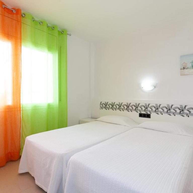 UHC Sol i Mar Family Complex - Apartamento de 3 dormitorios con terraza - 10
