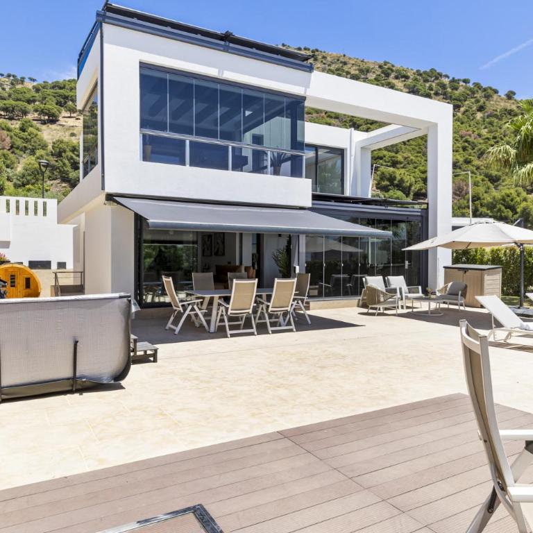 ViVi Homes - Villa Yara Pool, Sauna, Jacuzzi & Cinema - Villa con piscina privada - 17