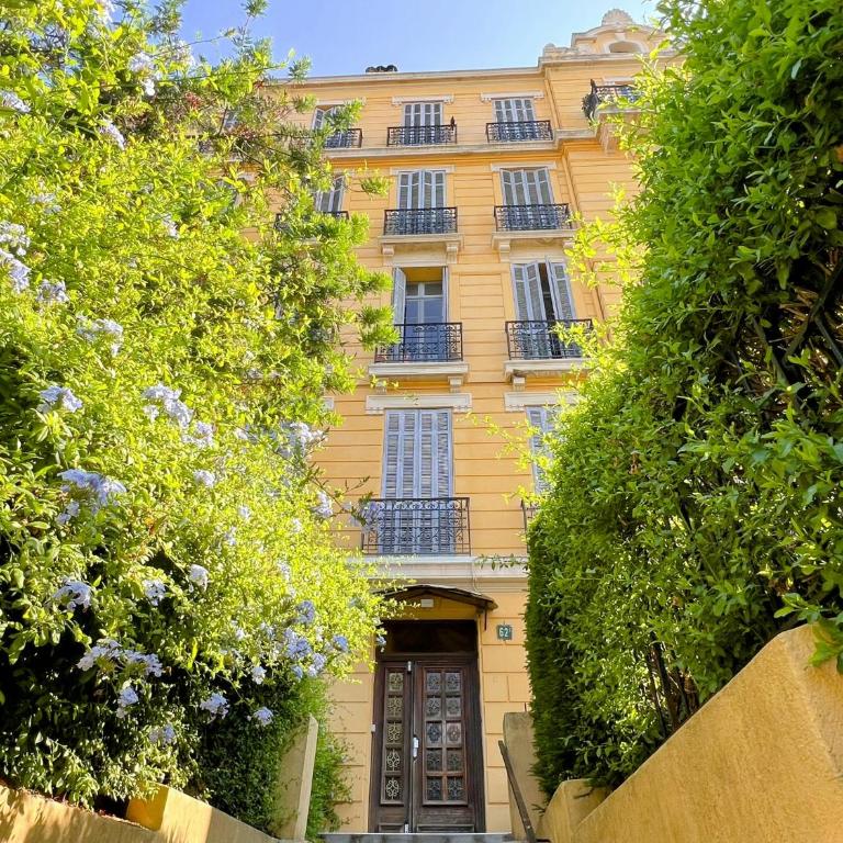 LE CASTEL Superbe appartement climatisé pour 4 personnes au centre ville de Hyères - Apartment mit 2 Schlafzimmern und Aussicht - 2