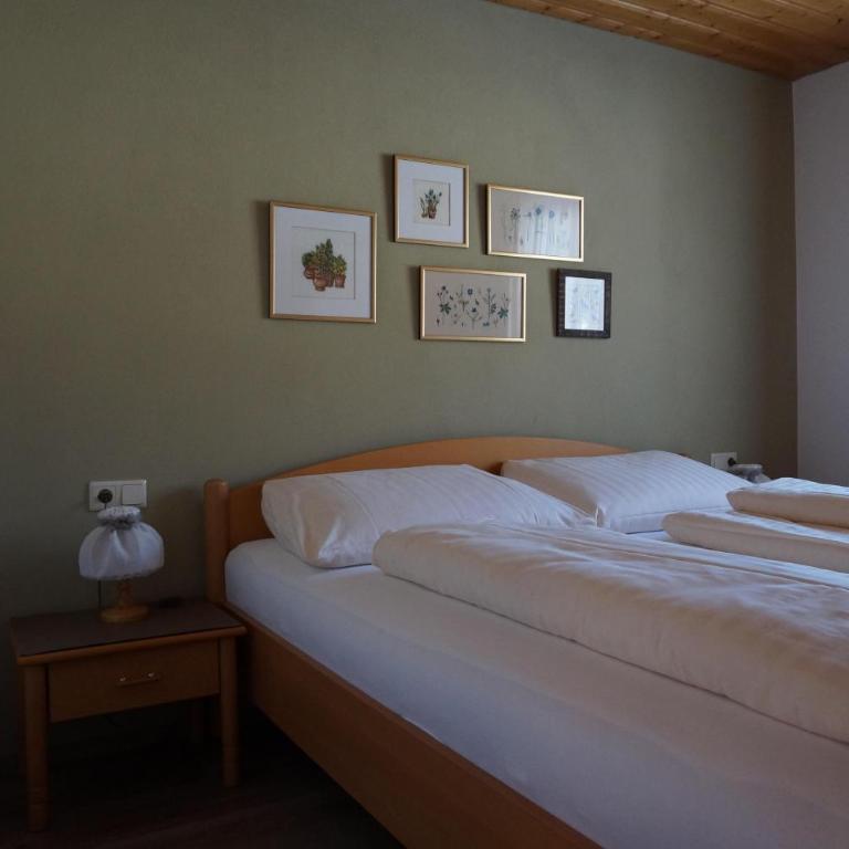 Salzgeber Emanuela - Three-Bedroom Apartment with Shower - 7