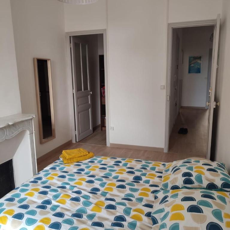 T4 Hausmanien Calme Jardin Alexandre Place de la Liberté - Appartement - 9