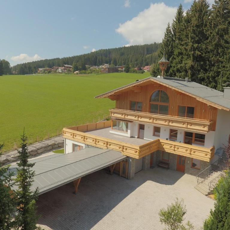 Chalet Findeisen - Apartment with Balcony - 13