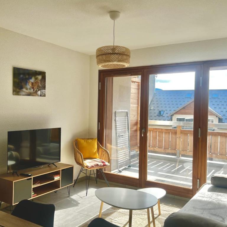Appartement T3 avec balcon à Briançon - Appartement - 3