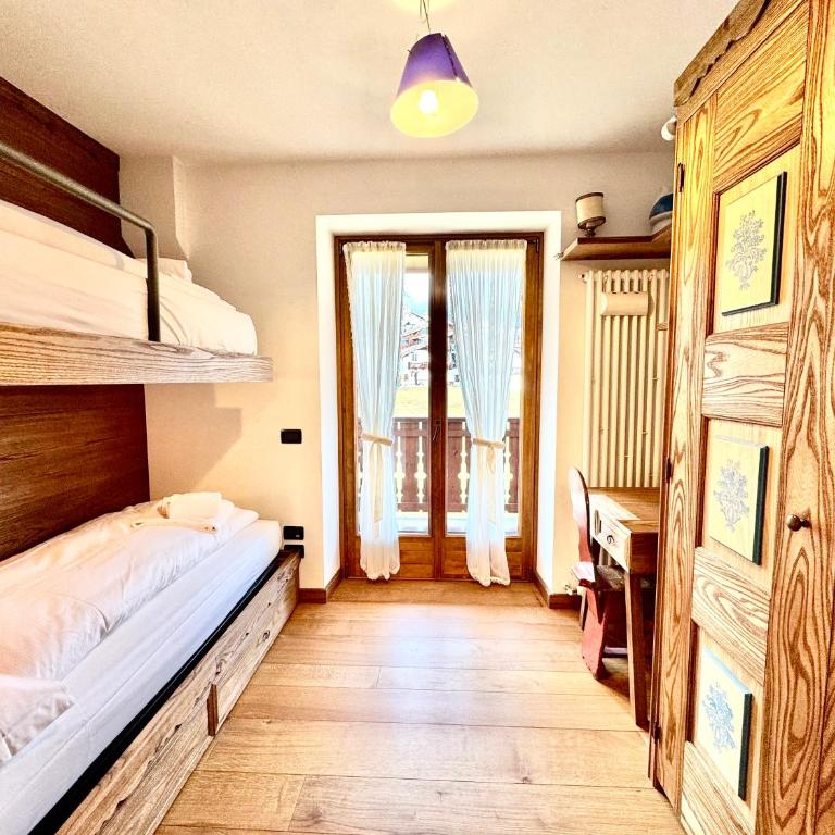 Charme alpino e modernità-Appartamento ristrutturato a due passi dal centro - Appartamento con 3 Camere da Letto e con Vista - 6