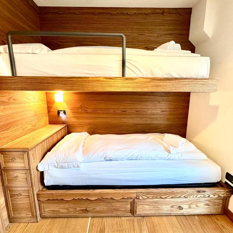 Charme alpino e modernità-Appartamento ristrutturato a due passi dal centro - Appartamento con 3 Camere da Letto e con Vista - 5