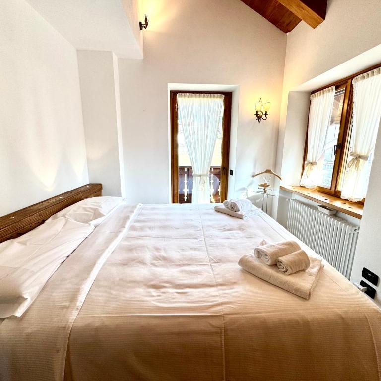 Charme alpino e modernità-Appartamento ristrutturato a due passi dal centro - Appartamento con 3 Camere da Letto e con Vista - 3