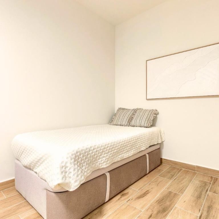 Casa Príncipe Pío - Quadruple Room with Private Bathroom - 14