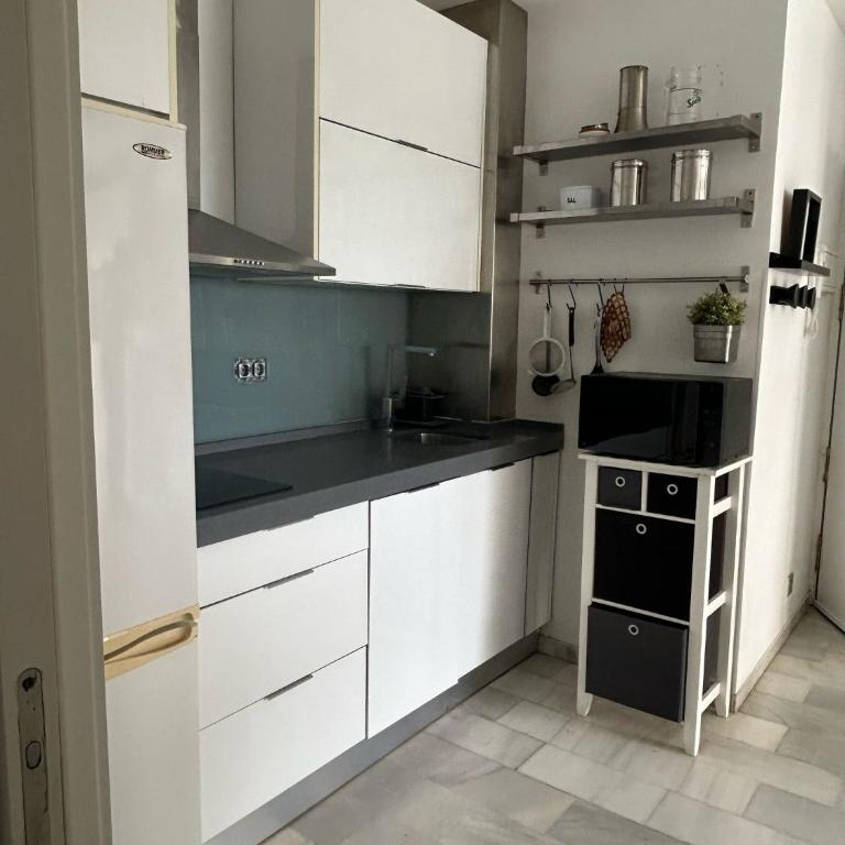 Erisa 47 By IVI Real Estate - Apartamento Estudio - 1 cama doble - 17