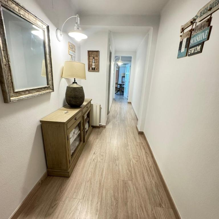 APARTAMENTO PRIMERA LINEA MAR CAMBRILS cerca PUERTO - Two-Bedroom Apartment - 8