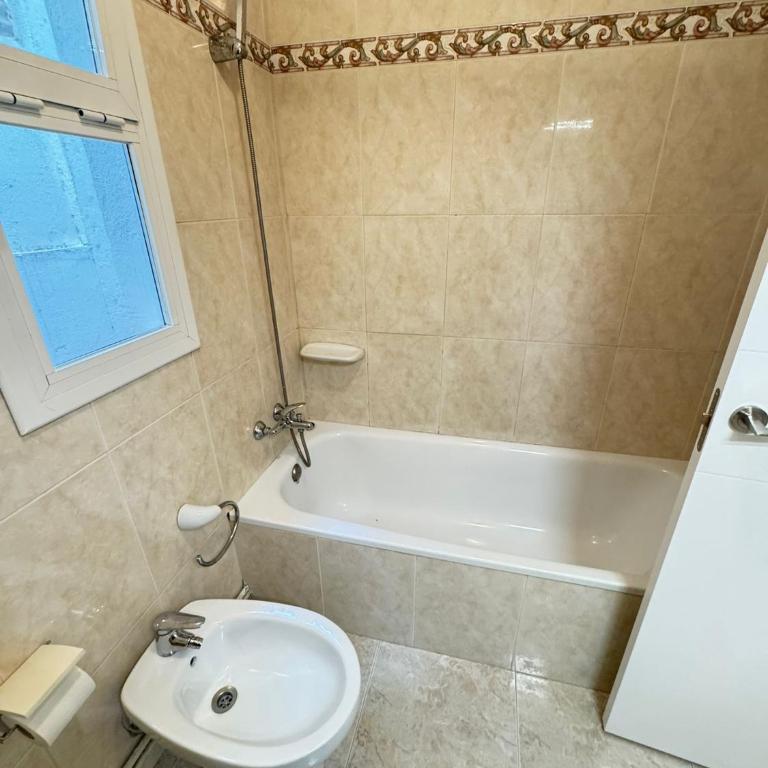 APARTAMENTO PRIMERA LINEA MAR CAMBRILS cerca PUERTO - Two-Bedroom Apartment - 14