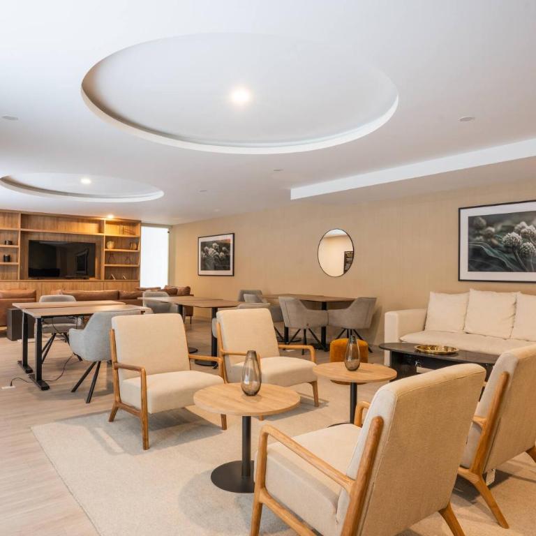 Luxury 2BR with Pool, Gym & Coworking - Two-Bedroom Apartment - 8