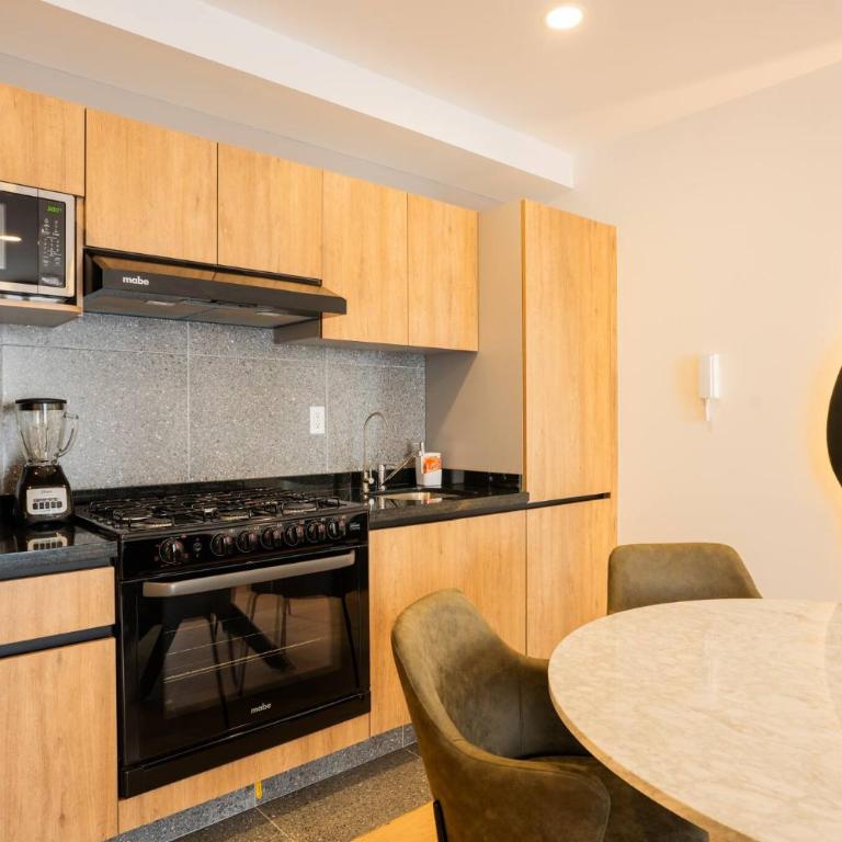 Luxury 2BR with Pool, Gym & Coworking - Two-Bedroom Apartment - 30