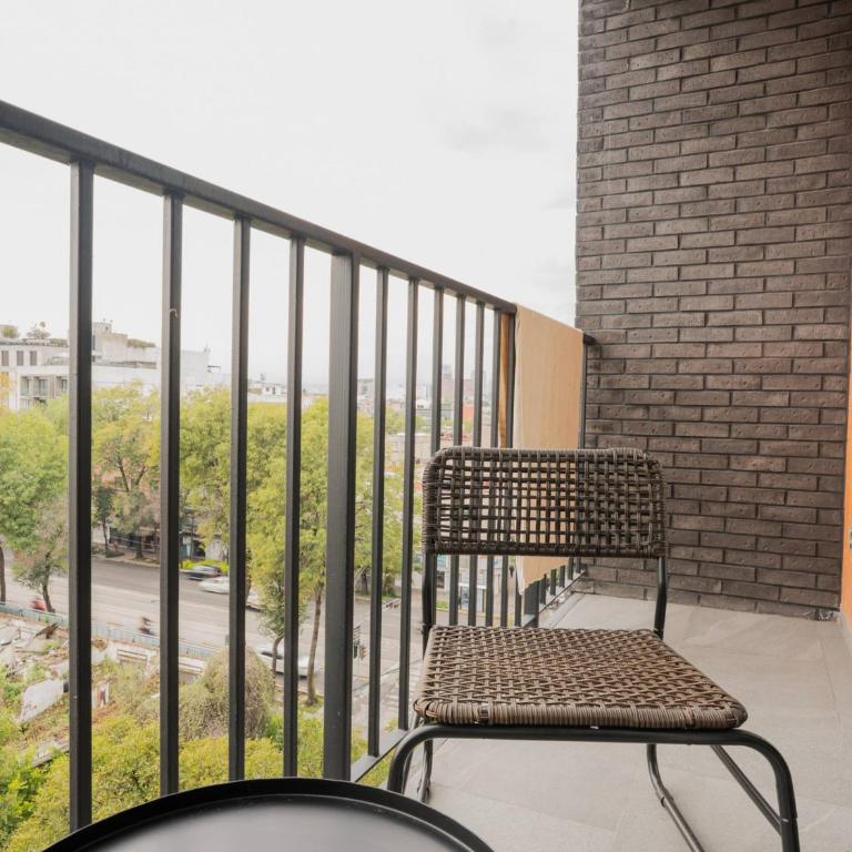 Luxury 2BR with Pool, Gym & Coworking - Two-Bedroom Apartment - 36