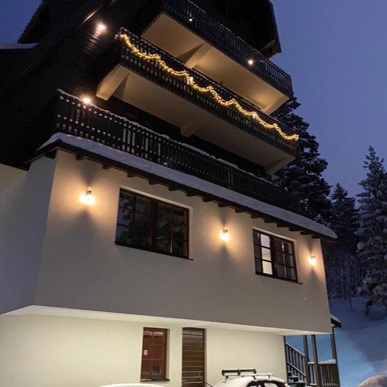 Apartmani Mont Jahorina - Double Room with Balcony - 5
