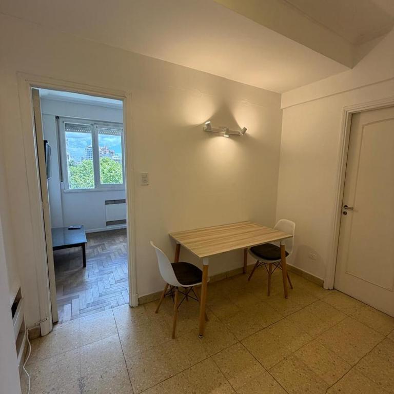 Depto Mar del Plata Centro a 1 cuadra de la peatonal y a 3 cuadras de la playa - Wifi y Directv - One-Bedroom Apartment with City View - 7
