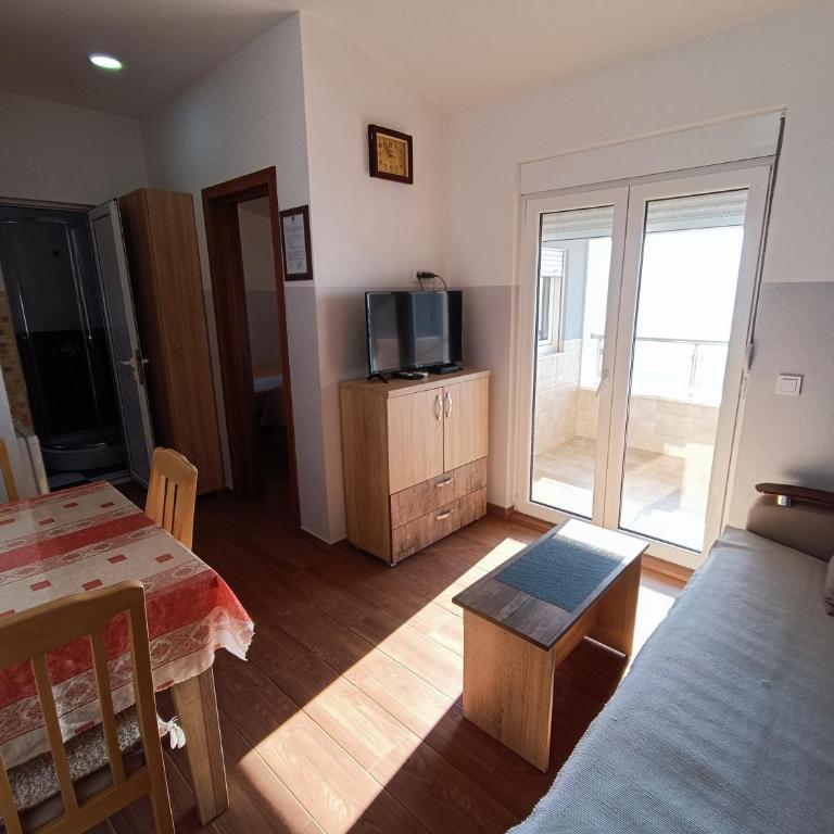 Apartmani Šaltić - Apartman s 1 Spavaćom Sobom, Balkonom i Pogledom na More - 6