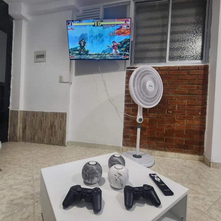 Apto a pasos del CC Delacuesta - Two-Bedroom Apartment - 4