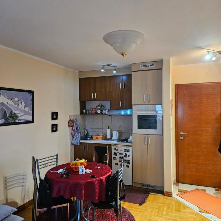 Apartment Linda - One-Bedroom Apartment - 8