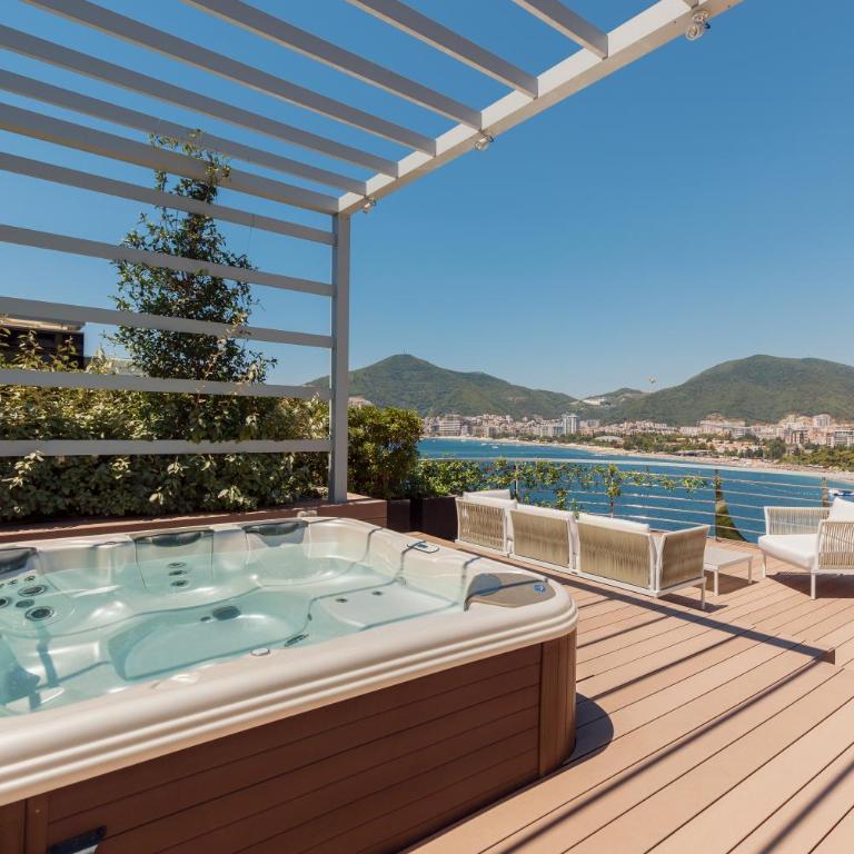 Dukley Hotel & Resort - Penthaus Apartman sa Tri Spavaće Sobe i Pogledom na More - 1