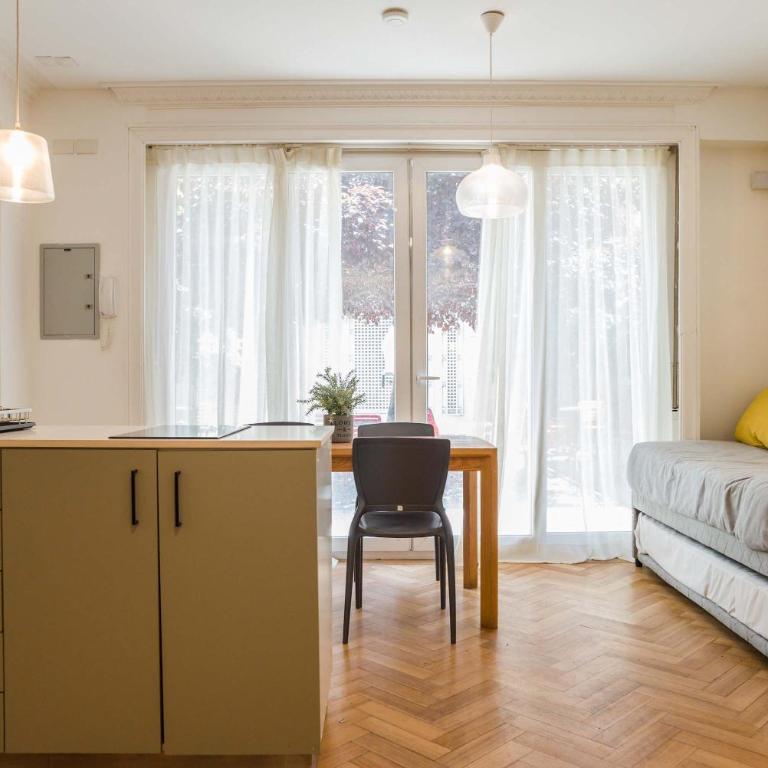 Metro Explorer 1BR near Hospital & Metro Baquedano - Studio - 8