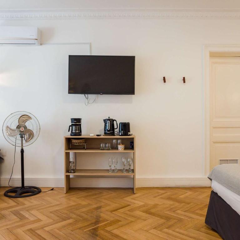 Metro Explorer 1BR near Hospital & Metro Baquedano - Studio - 4
