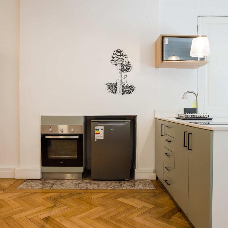 Metro Explorer 1BR near Hospital & Metro Baquedano - Studio - 12