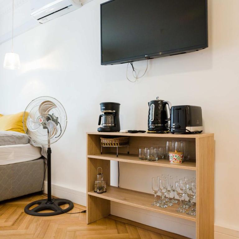 Metro Explorer 1BR near Hospital & Metro Baquedano - Studio - 15