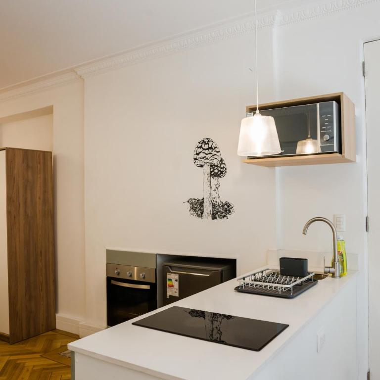 Metro Explorer 1BR near Hospital & Metro Baquedano - Studio - 14