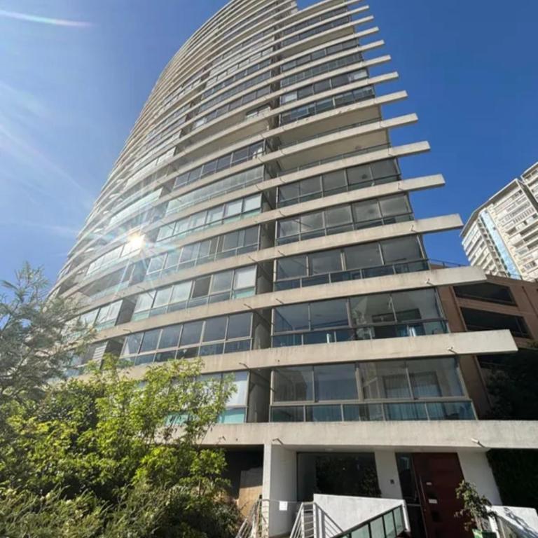 Piso con vista al mar céntrico precio único - Three-Bedroom Apartment - 33