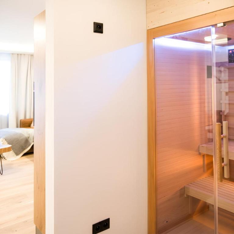 NĀVA PLACE Premium Alpine Apartment in Kaprun - Private Sauna, Peaceful Location, Near Glacier & WIFI - Apartment mit 1 Schlafzimmer - 15