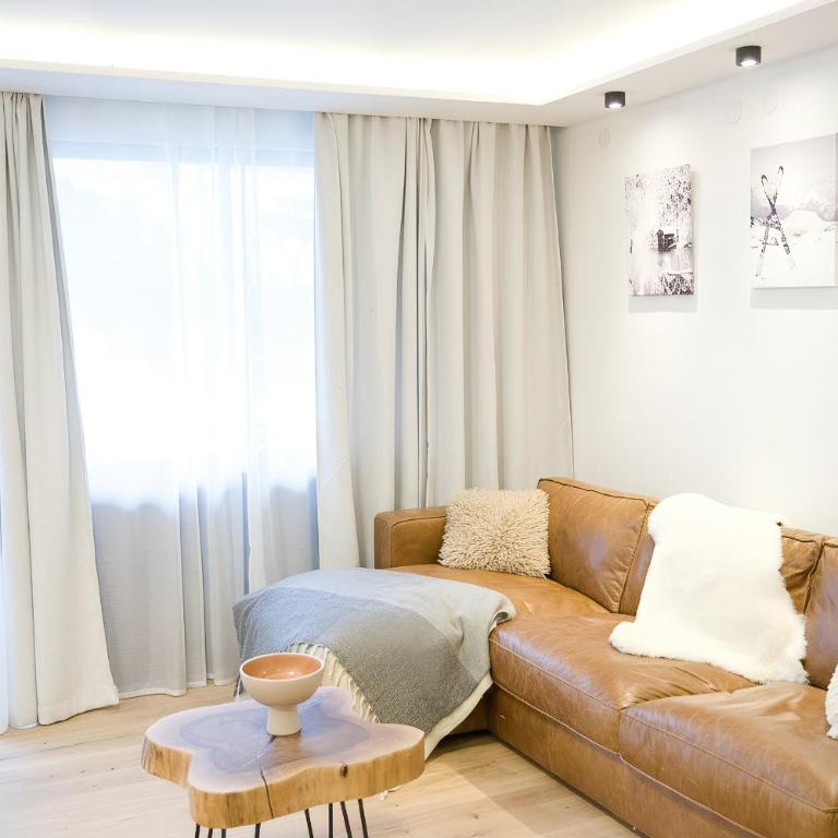 NĀVA PLACE Premium Alpine Apartment in Kaprun - Private Sauna, Peaceful Location, Near Glacier & WIFI - Apartment mit 1 Schlafzimmer - 4