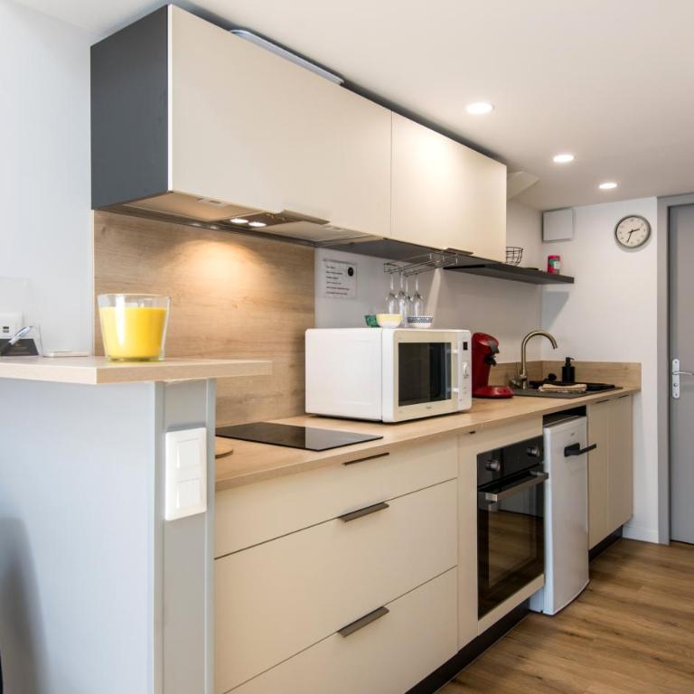 LA SUITE terrasse, wifi,parking,clim - Appartement 1 Chambre - 22
