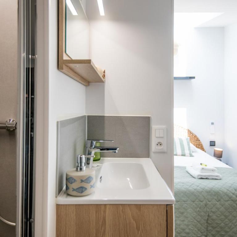 LA SUITE terrasse, wifi,parking,clim - Appartement 1 Chambre - 13