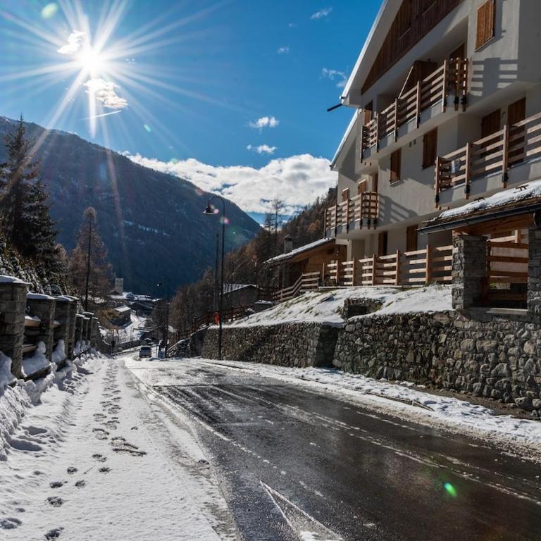 MCX Vacation Rental - La Mansardina Di Crepìn in Valtournenche with modern comforts just 3 minutes from the cable cars! - Apartment mit 2 Schlafzimmern und Aussicht - 32