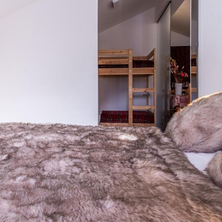 MCX Vacation Rental - La Mansardina Di Crepìn in Valtournenche with modern comforts just 3 minutes from the cable cars! - Apartment mit 2 Schlafzimmern und Aussicht - 17