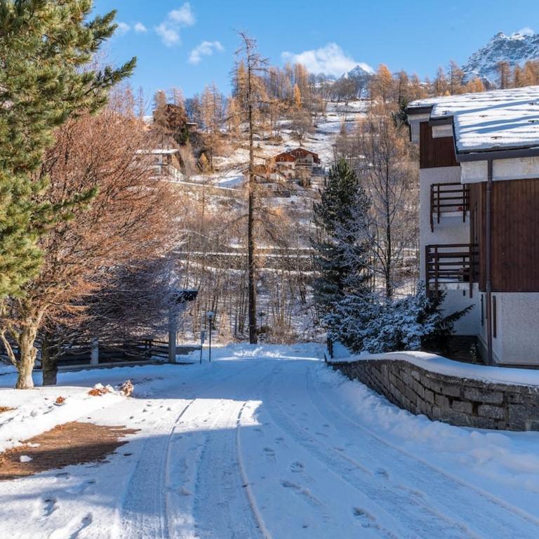 MCX Vacation Rental - La Mansardina Di Crepìn in Valtournenche with modern comforts just 3 minutes from the cable cars! - Apartment mit 2 Schlafzimmern und Aussicht - 34