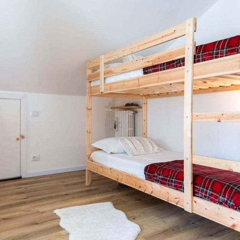 MCX Vacation Rental - La Mansardina Di Crepìn in Valtournenche with modern comforts just 3 minutes from the cable cars! - Apartment mit 2 Schlafzimmern und Aussicht - 21