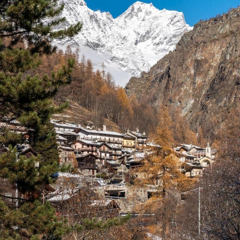 MCX Vacation Rental - La Mansardina Di Crepìn in Valtournenche with modern comforts just 3 minutes from the cable cars! - Apartment mit 2 Schlafzimmern und Aussicht - 36
