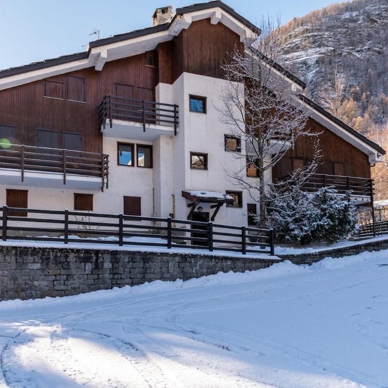 MCX Vacation Rental - La Mansardina Di Crepìn in Valtournenche with modern comforts just 3 minutes from the cable cars! - Apartment mit 2 Schlafzimmern und Aussicht - 38