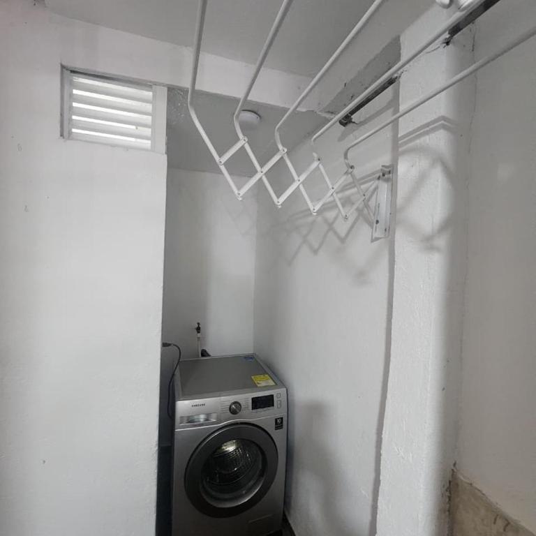 Apto a pasos del CC Delacuesta - Two-Bedroom Apartment - 12