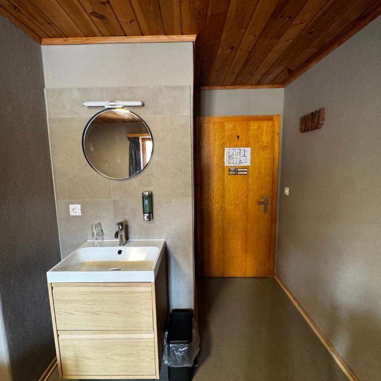 Familiehotel La Randulina - Standard Doppelzimmer mit Gemeinschaftsbad - 3