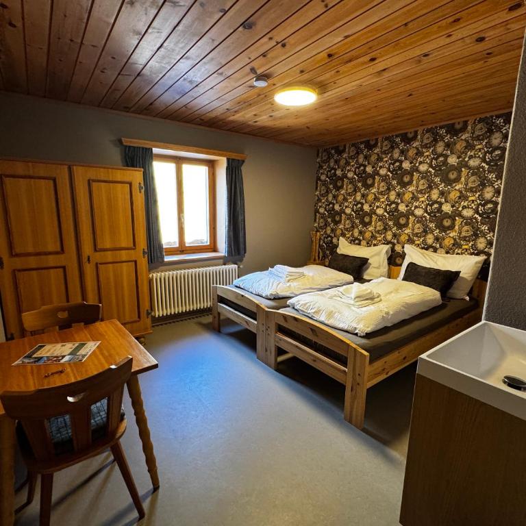 Familiehotel La Randulina - Standard Doppelzimmer mit Gemeinschaftsbad - 1