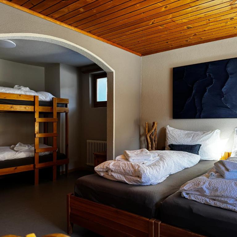 Familiehotel La Randulina - Familienzimmer mit Dusche - 2