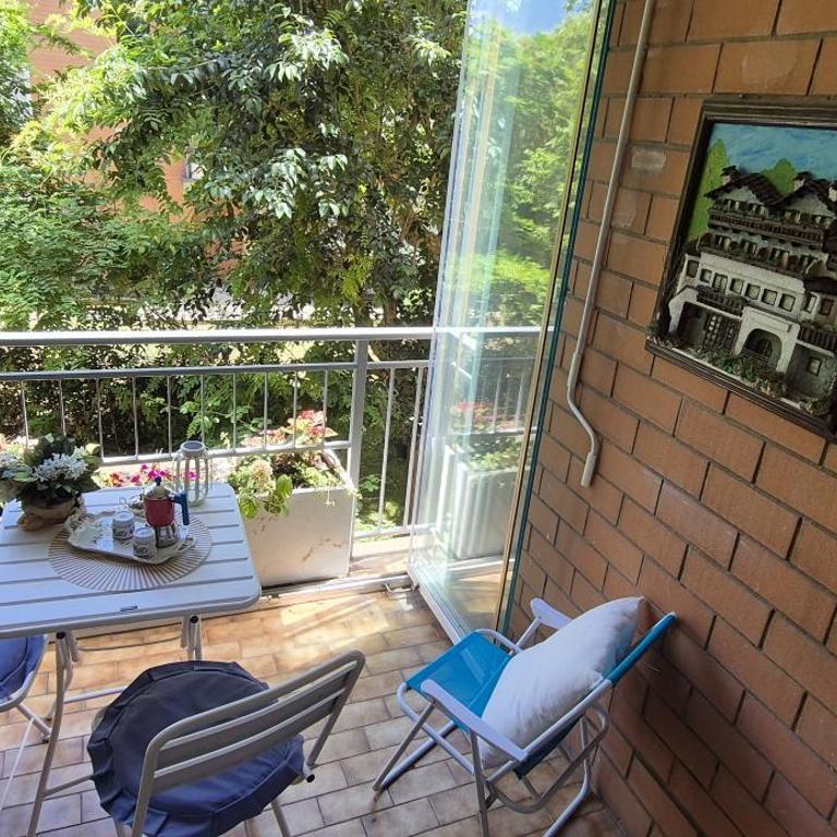 EUR Fenix Apartment free parking family - Apartment mit 1 Schlafzimmer - 2