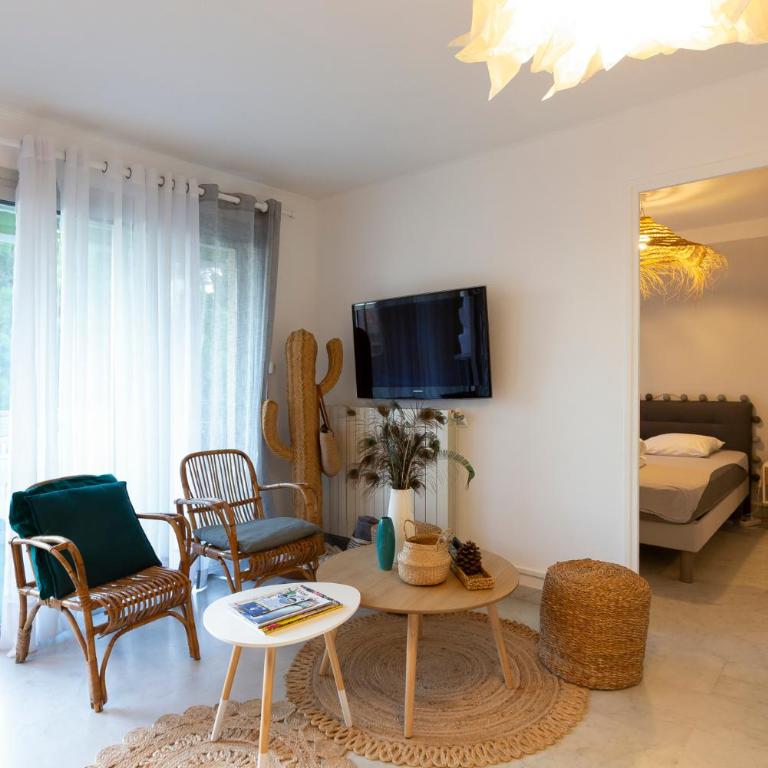 Chez Sandrine - Superbe T2 en centre ville à 100m des plages - Appartamento con 1 Camera da Letto - 12