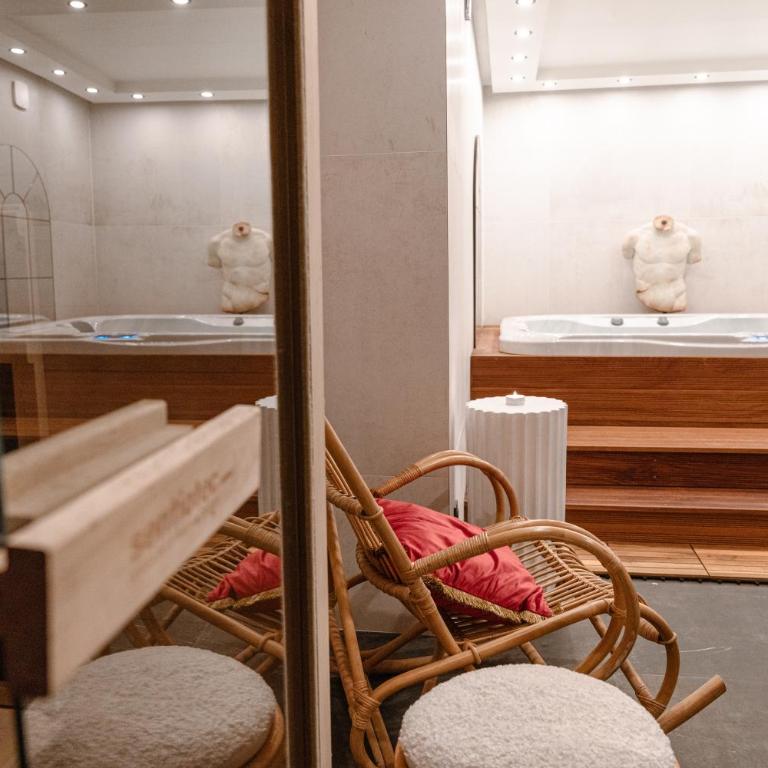 Suite Jacuzzi & Sauna privatifs - Paris - Or Norme By Le Douze - Chambre Double Deluxe - 15